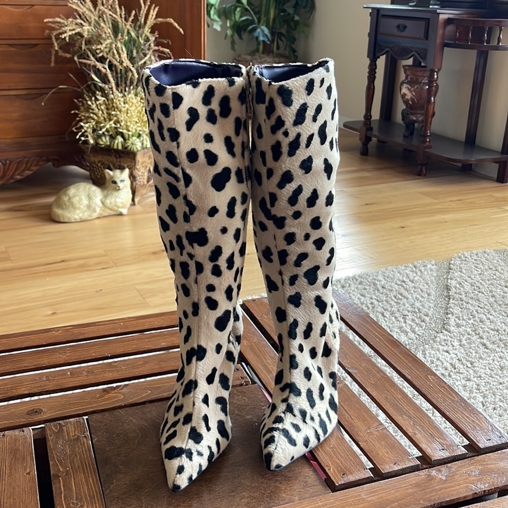 Matador Leopard Print Pointy Boots. D750/A. Size 37